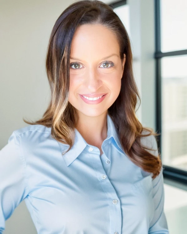 Shannon Gemberling, founder of Salt & Sand Bookkeeping, virtual bookkeeper for small businesses